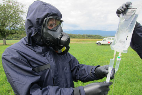 استخدام المواد الكيميائية السامة كأسلحة أثناء عمليات إنفاذ القانون - اللجنة  الدولية للصليب الأحمر