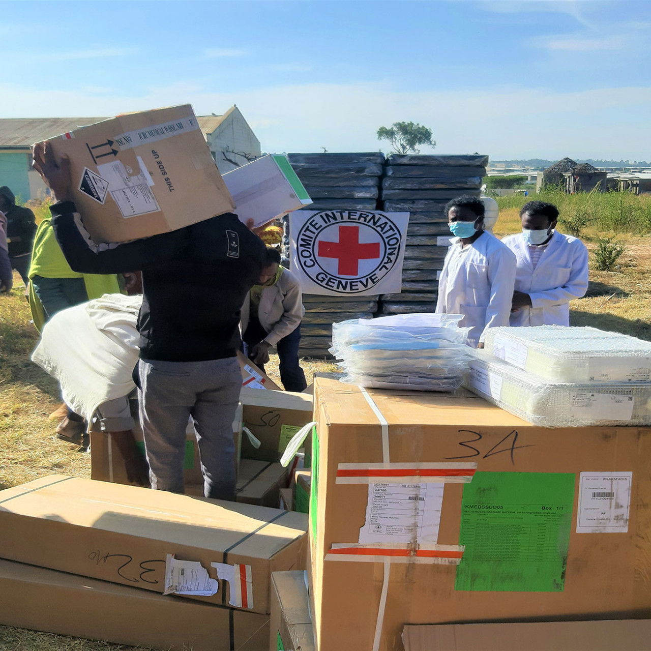 إثيوبيا: تناقص الإمدادات الطبية يعوق قدرة الكوادر الصحية على مساعدة  المحتاجين | اللجنة الدولية للصليب الأحمر