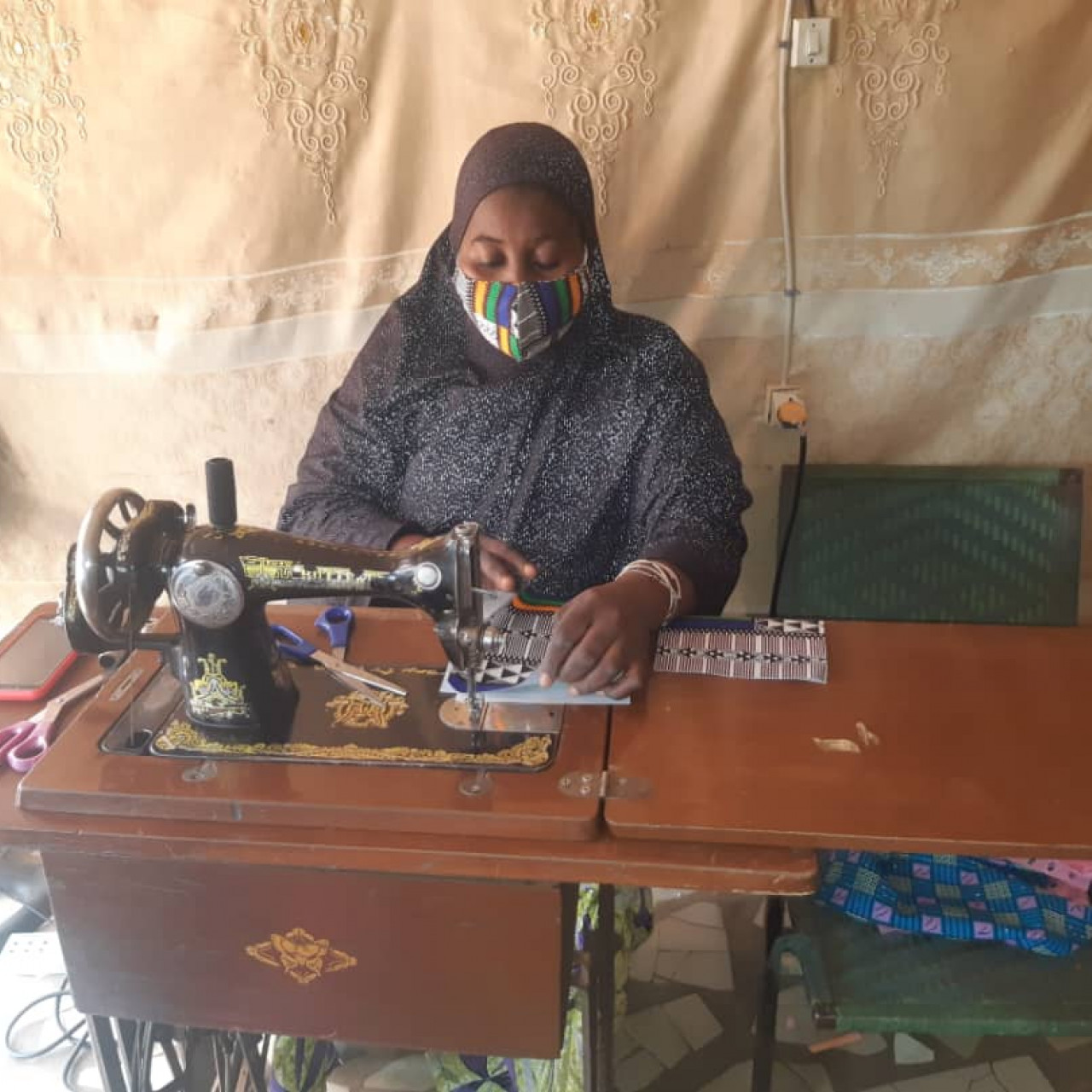 Niger : Kadidjatou, surprendre malgré le handicap | Comité international de  la Croix-Rouge