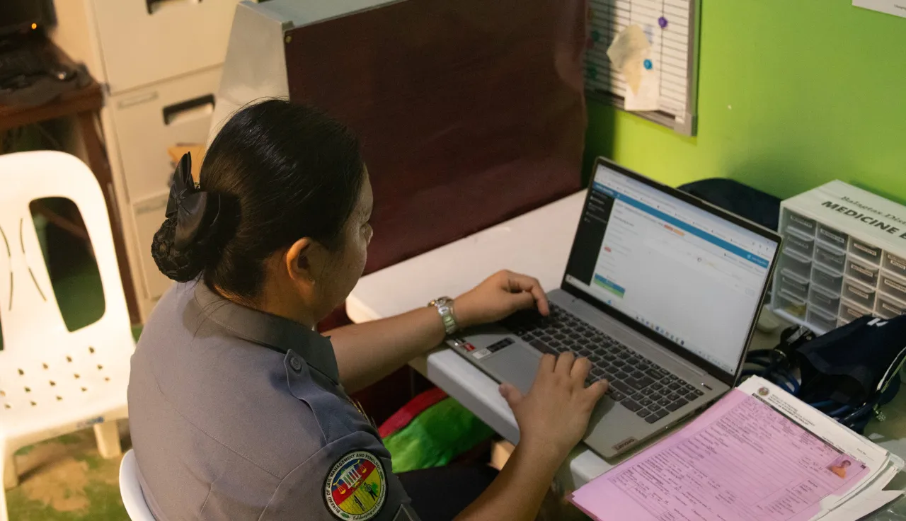Jail Officer Casaje accessing the Health Information System website Jail Officer Casaje accessing the Health Information System website