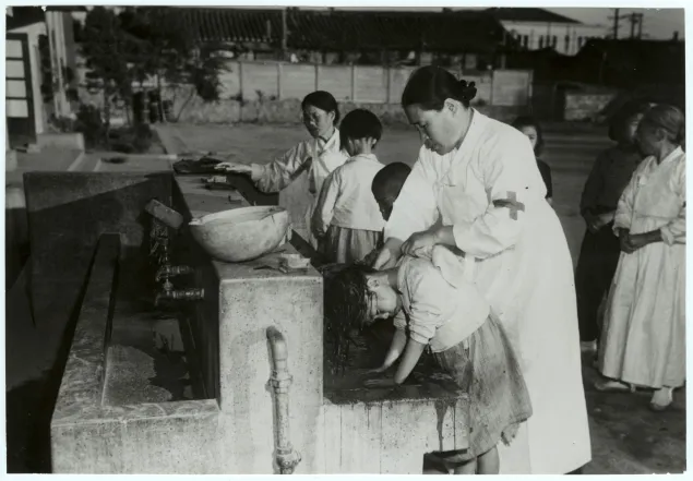 Korean children taken in at a new UN orphanage (2 November 1950)