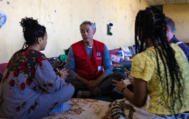 ICRC detention delegate visiting detainees in Mekelle Civilian  prison, Tigray, Ethiopia.  September, 2024