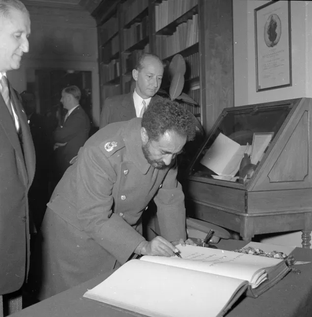 Emperor Haile Selassie of Ethiopia, visit to the ICRC Geneva, visit to the ICRC by Emperor Haile Selassie of Ethiopia, accompanied by his son and his entourage.