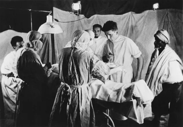 Surgery performed in a field hospital. Ethio-Italian War, 1935-1936. Surgery performed in a field hospital.
