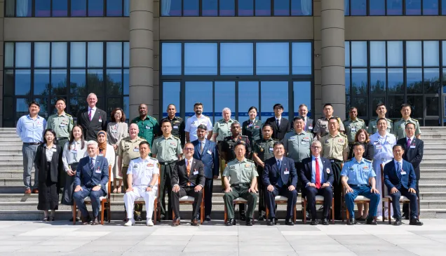 Over twenty armed forces legal advisors, uniformed military operational commanders and staff officers, research fellows and humanitarian representatives from 16 countries attended the Asia-Pacific Operational Legal Advisors Seminar in Beijing. 