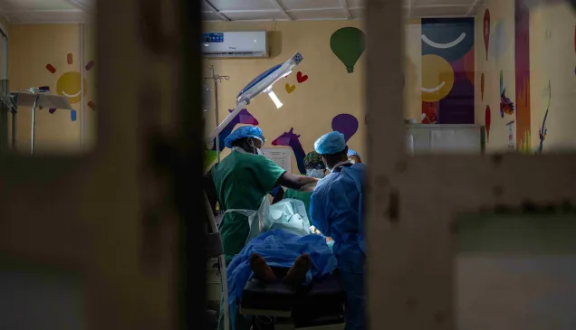 Des équipes chirurgicales débordées Des équipes chirurgicales débordées