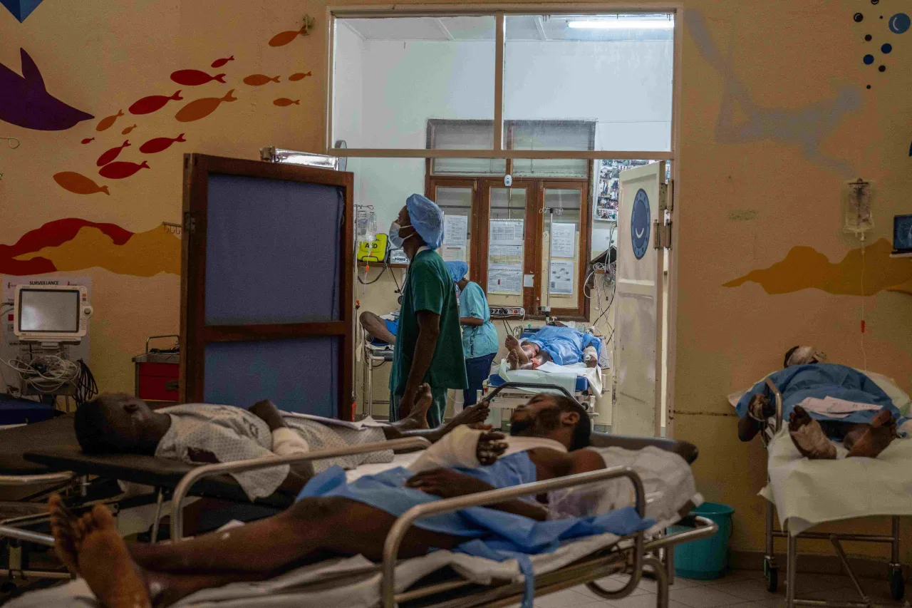 Several people injured in the clashes in Goma are awaiting surgery. Several people injured in the clashes in Goma are awaiting surgery.