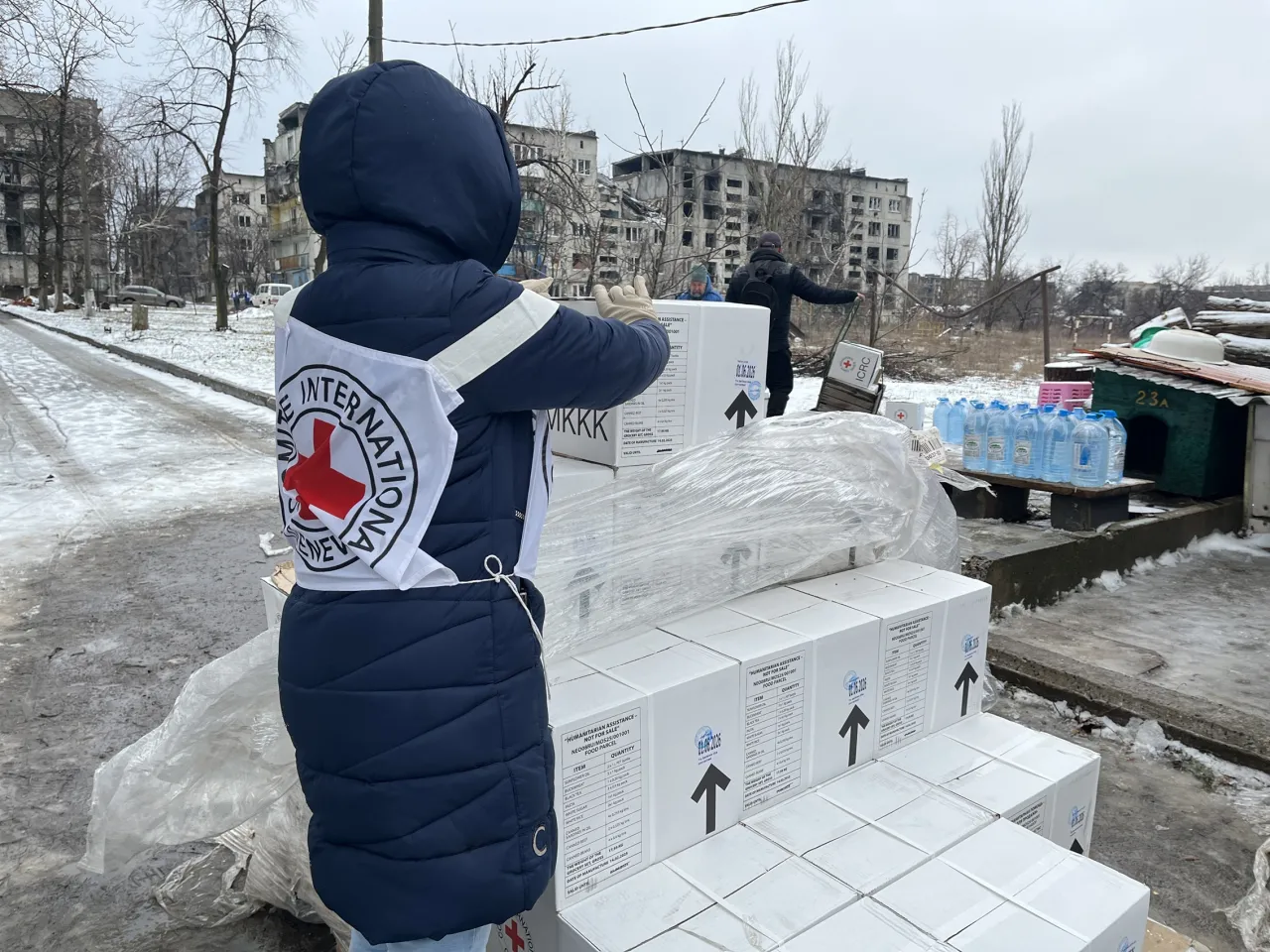Krasnohorivka aid distribution