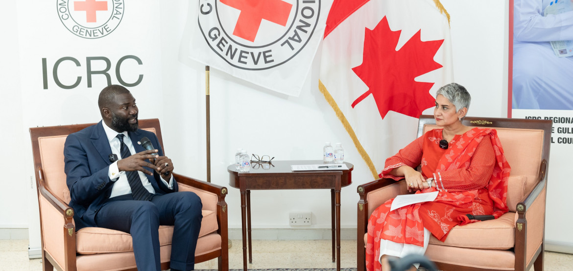 سفارة كندا لدى دولة الكويت واللجنة الدولية للصليب الأحمر تختتمان مناقشة مستنيرة بين الخريجين حول الجهود الإنسانية احتفالا باليوم العالمي للصليب الأحمر 