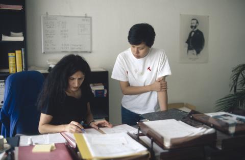 1988年，红十字国际委员会寻人代表怡怛在设于香港的办事处。