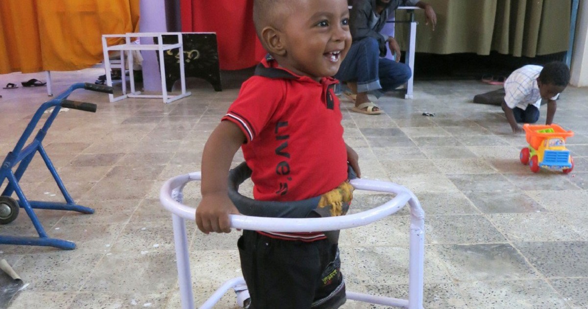 Sudão: crianças que nascem com deficiência recebem tratamento | Comitê  Internacional da Cruz Vermelha