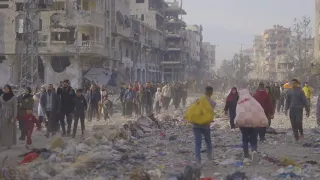 Gaza-AV-news-roads-damaged-people-moving Gaza-AV-news-roads-damaged-people-moving