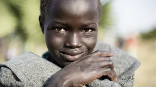 Child during ICRC food distribution in Leer. 
