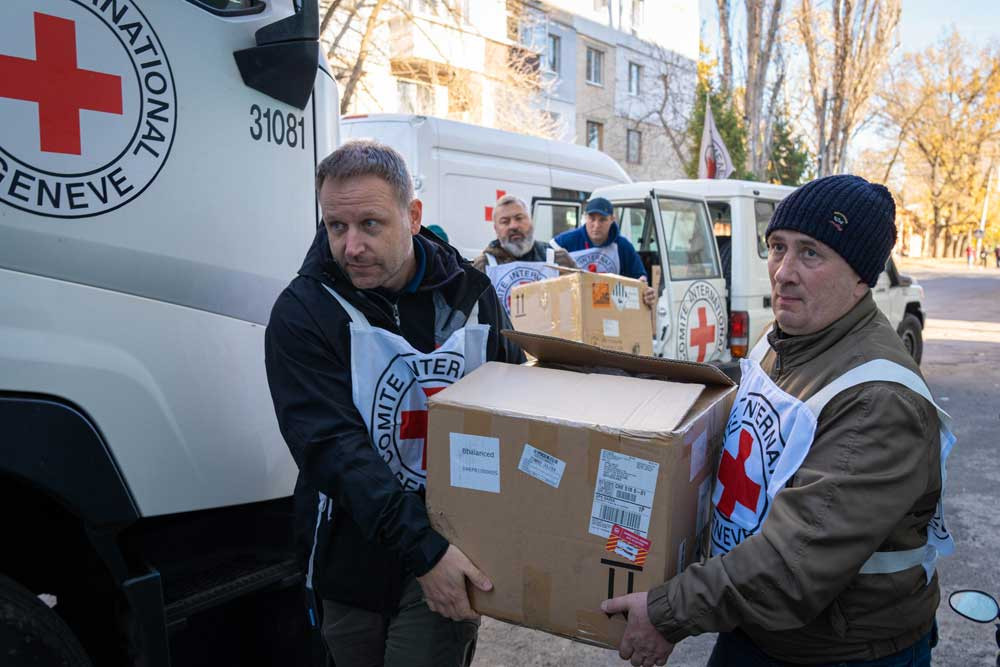 ICRC delivers medical aid and essential assistance to Kherson and surrounding villages