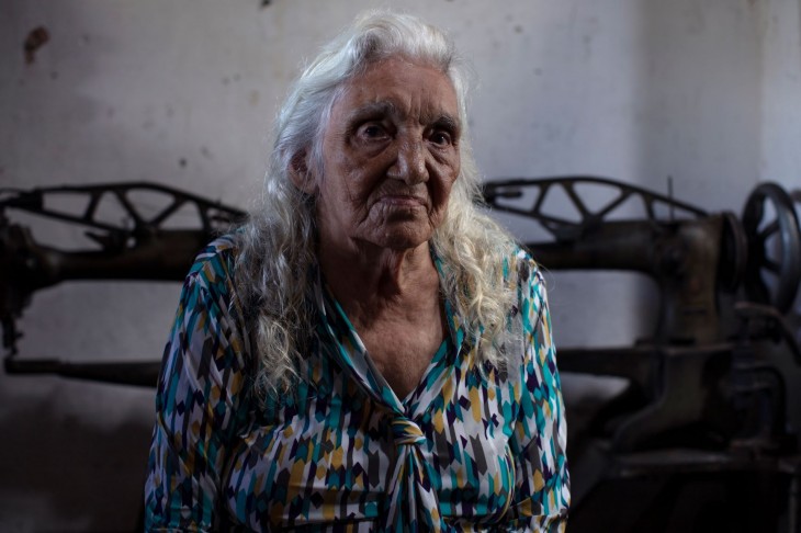 Dona Antonieta França da Costa, de 81 anos, busca por notícias do filho desaparecido desde 2013. M.Cruppe/CICV